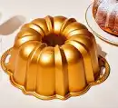 Bundt pan