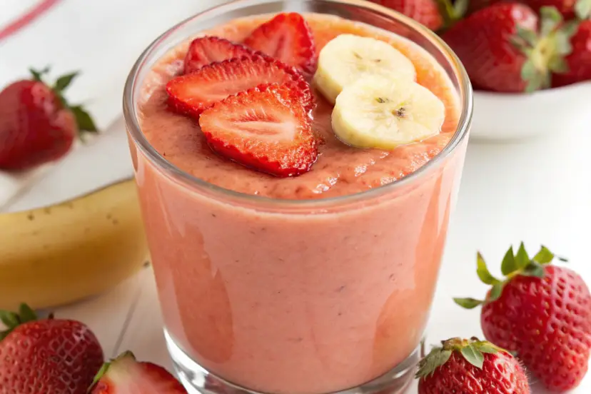 How to Make a Strawberry Banana Smoothie